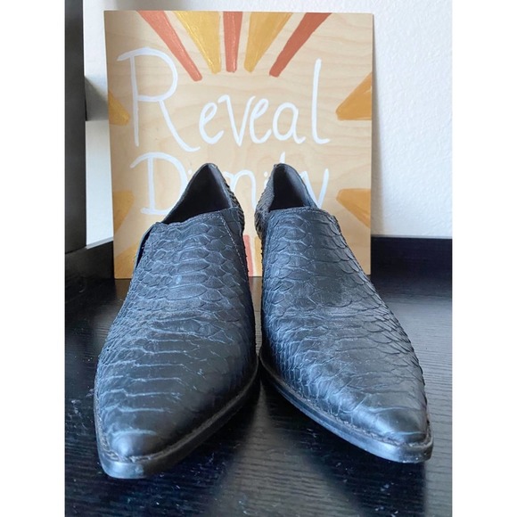 Matisse Madeleine Black Embossed Leather Short Ankle Booties Size 9.5 M - Picture 4 of 10